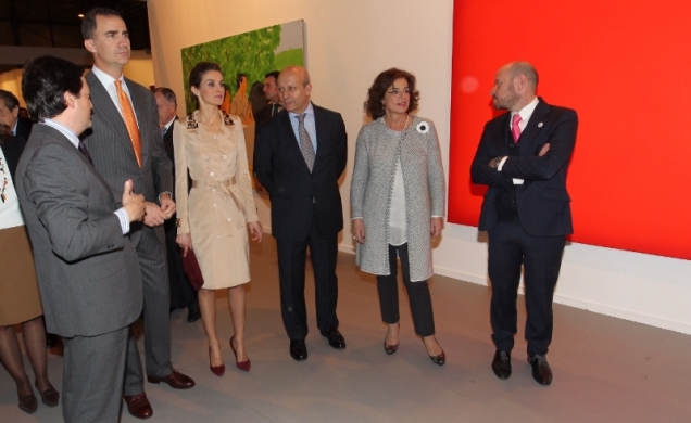 Don Felipe y Doña Letizia durante su visiata a la Feria Internacional de Arte Contemporáneo-ARCOmadrid